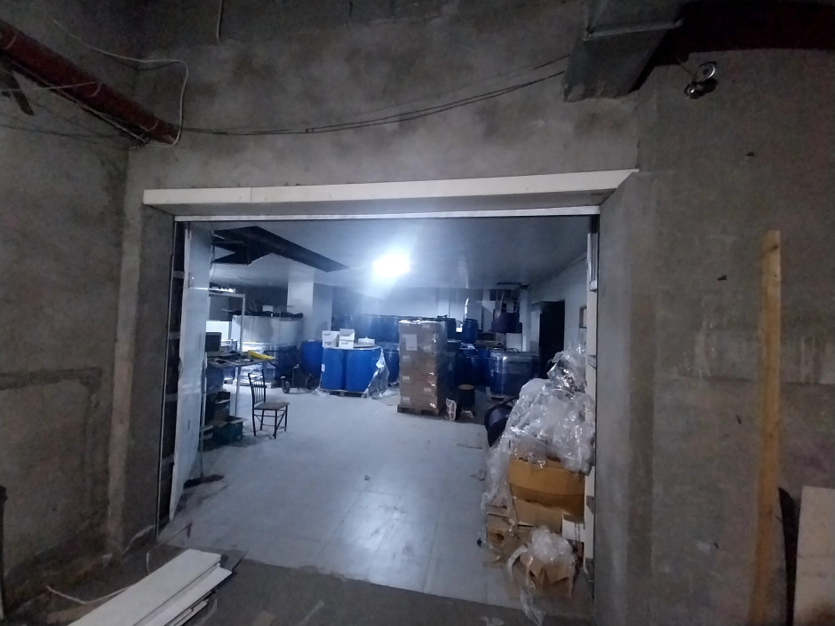 Kosmetoloji vasitələrin satışı anbarının fəaliyyəti dayandırılıb (FOTO)