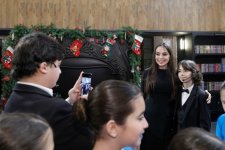 SOCAR-ın dəstəyi ilə hazırlanmış “Qara qızılın sirri” adlı kitabın təqdimatı keçirilib (FOTO)