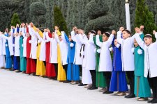 Heydər Əliyev Fondunun vitse-prezidenti Leyla Əliyeva Türkmənistanda Qayğıya ehtiyacı olan uşaqlara yardım üzrə xeyriyyə Fondunun Avaza filialının açılış mərasimində iştirak edib (FOTO)