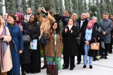 Heydər Əliyev Fondunun vitse-prezidenti Leyla Əliyeva Türkmənistanda Qayğıya ehtiyacı olan uşaqlara yardım üzrə xeyriyyə Fondunun Avaza filialının açılış mərasimində iştirak edib (FOTO)