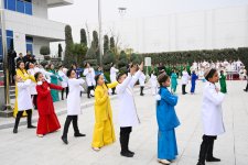 Heydər Əliyev Fondunun vitse-prezidenti Leyla Əliyeva Türkmənistanda Qayğıya ehtiyacı olan uşaqlara yardım üzrə xeyriyyə Fondunun Avaza filialının açılış mərasimində iştirak edib (FOTO)