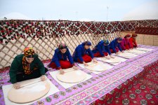 Heydər Əliyev Fondunun vitse-prezidenti Leyla Əliyeva Türkmənistan milli mətbəxinə həsr olunan sərgidə iştirak edib (FOTO)