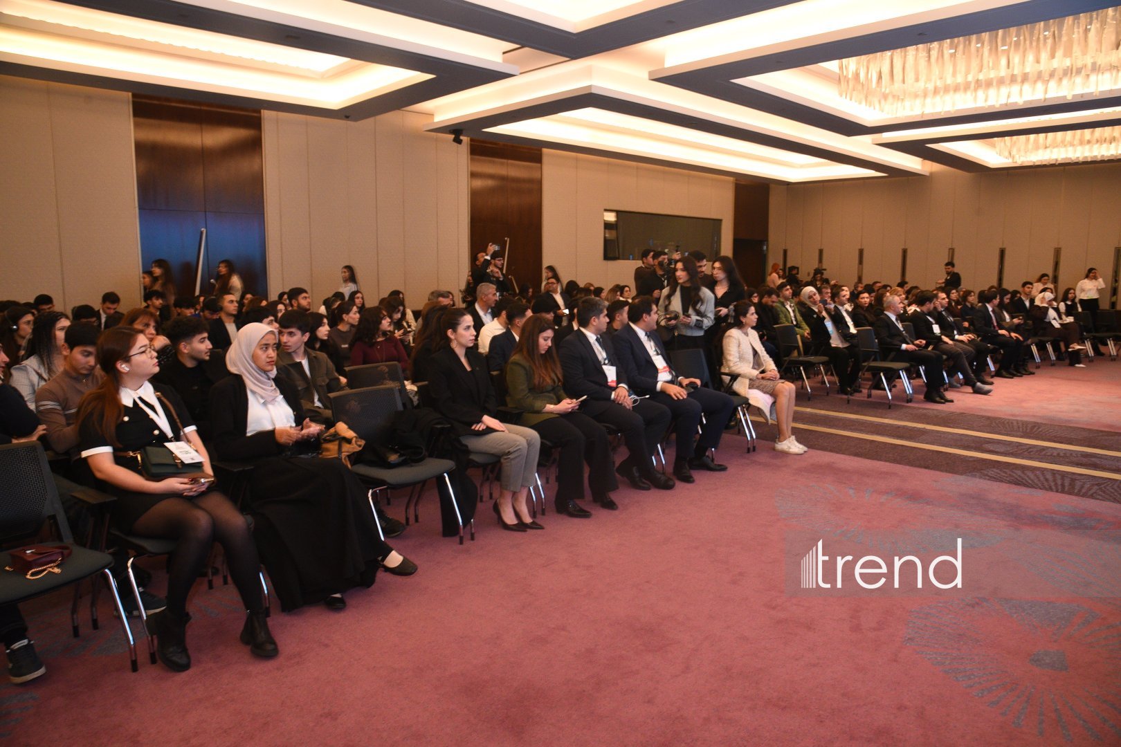Bakı Yaradıcı Həftəsində rəqəmsal dövrdə İslam mədəniyyətinin gələcəyi müzakirə olunub (FOTO)