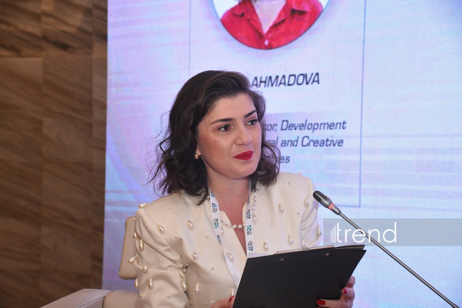 Bakıda "Women’s Creativity Forum" çərçivəsində yaradıcılıq sənayelərində qadın-liderlərin rolu ilə bağlı sessiyalar keçirilib (FOTO)