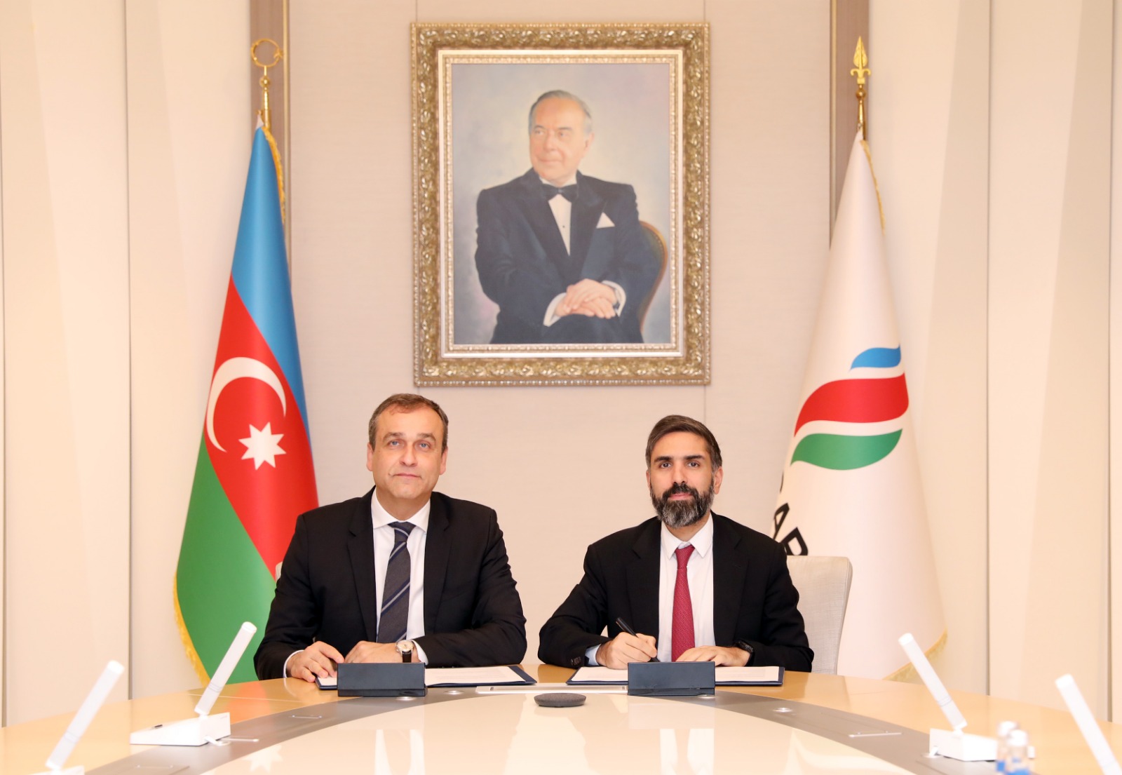 SOCAR və “MVM Group” regional enerji təhlükəsizliyi üzrə əməkdaşlığı dərinləşdirir (FOTO)