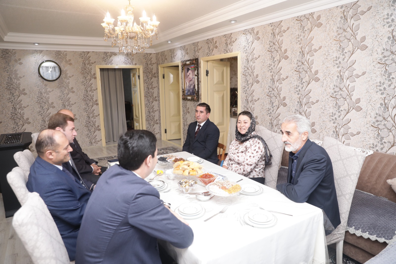 Xaçmazın İcra başçısı Xaspoladoba kəndində şəhid Rəhim İmamovun ailəsini ziyarət edib (FOTO)