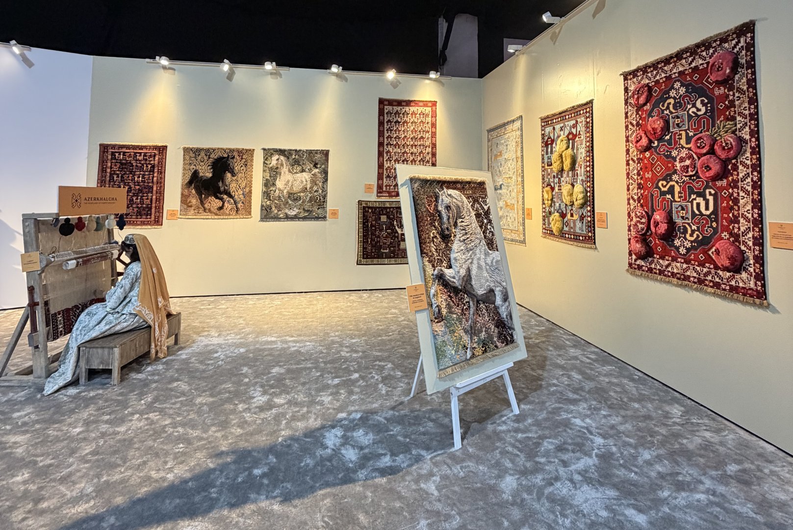 “Azərxalça” ASC Bəhreyndə ilin ən böyük sərgisi Mara'ee 2025 - in iştirakçısı oldu