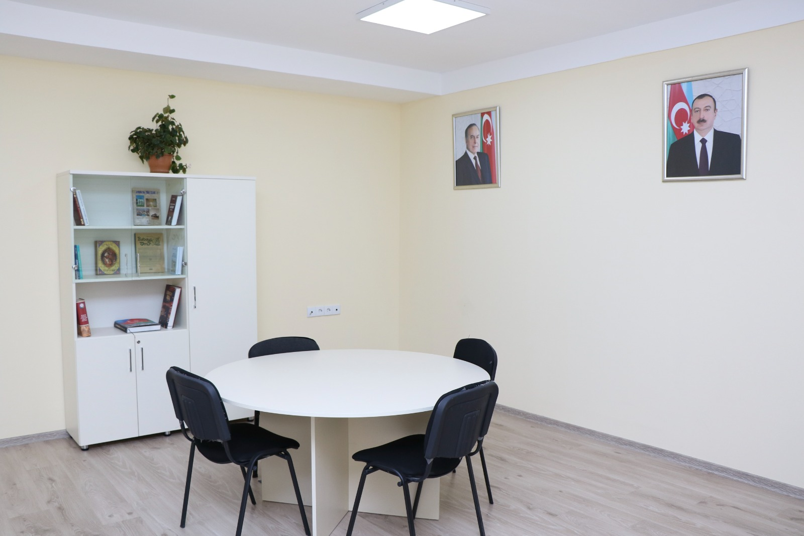 AzMİU-da Elektron Kitabxananın yeni oxu zalı istifadəyə verildi (FOTO)