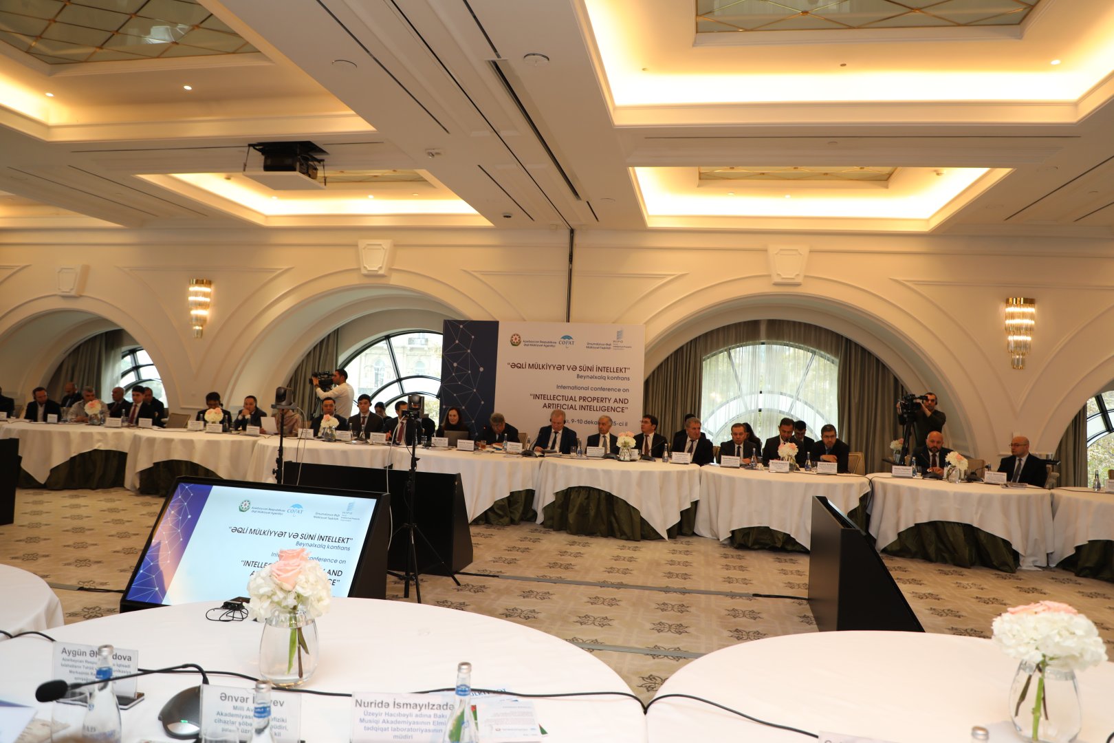 “Əqli mülkiyyət və süni intellekt” mövzusunda beynəlxalq konfransın birinci günü yekunlaşıb (YENİLƏNİB)