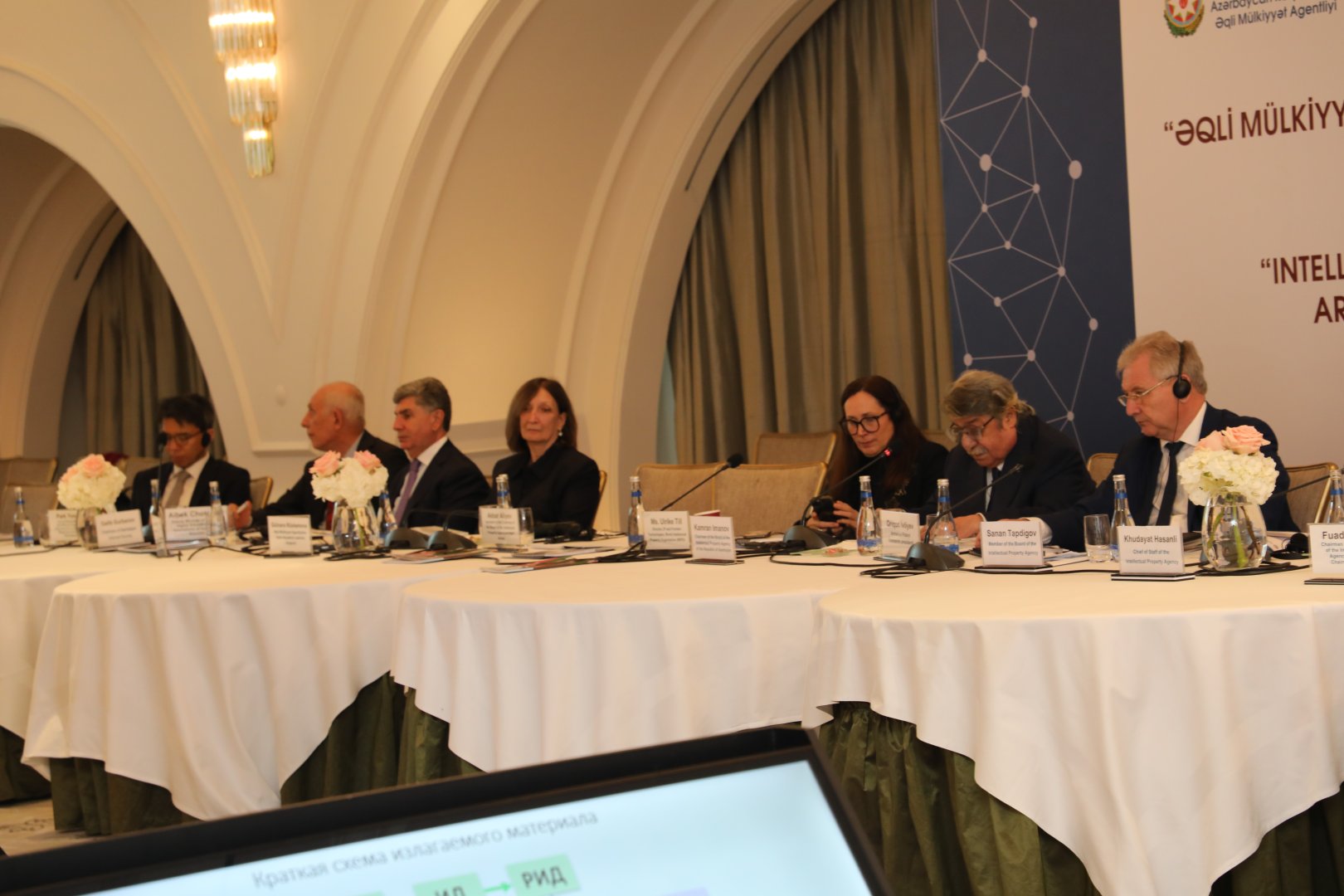 “Əqli mülkiyyət və süni intellekt” mövzusunda beynəlxalq konfransın birinci günü yekunlaşıb (YENİLƏNİB)