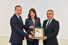 “Azərpoçt” MMC “Konstitusiya və Suverenlik İli”nə həsr olunmuş poçt markasını təqdim edib (FOTO)