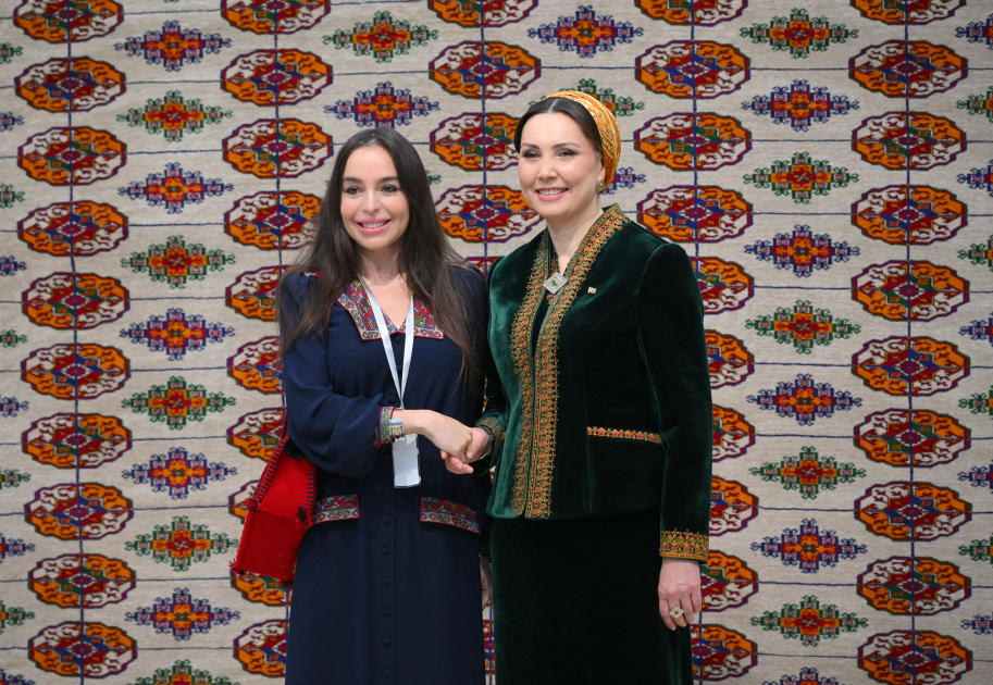 Heydər Əliyev Fondunun vitse-prezidenti Leyla Əliyeva Türkmənistanda beynəlxalq konfransda iştirak edib (FOTO)