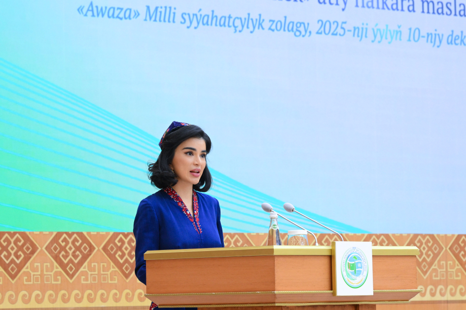 Heydər Əliyev Fondunun vitse-prezidenti Leyla Əliyeva Türkmənistanda beynəlxalq konfransda iştirak edib (FOTO)