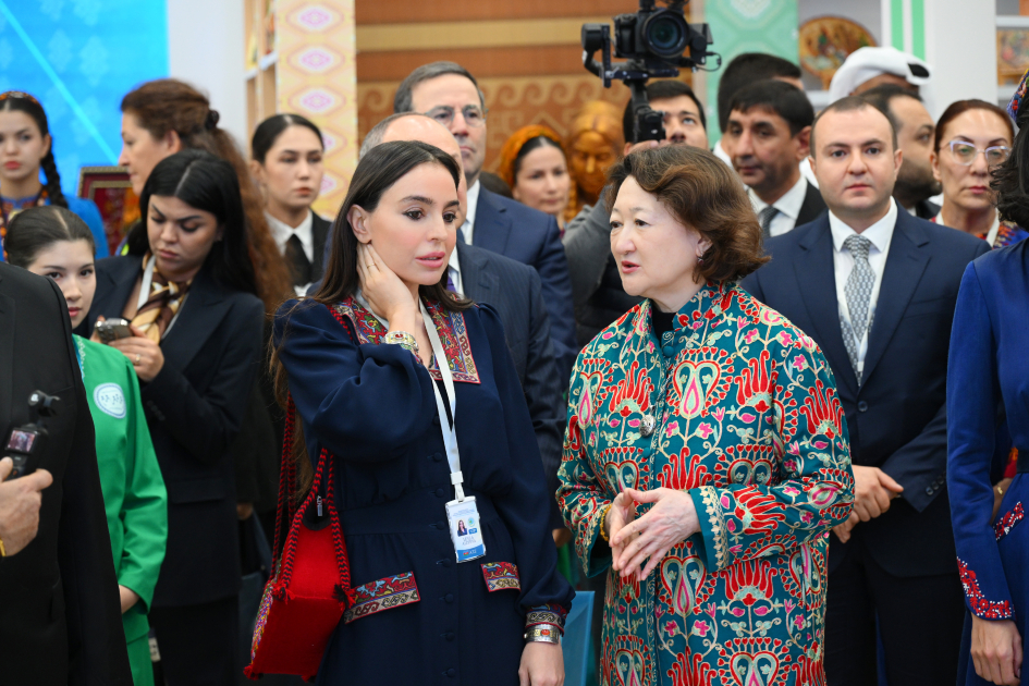 Heydər Əliyev Fondunun vitse-prezidenti Leyla Əliyeva Türkmənistanda beynəlxalq konfransda iştirak edib (FOTO)