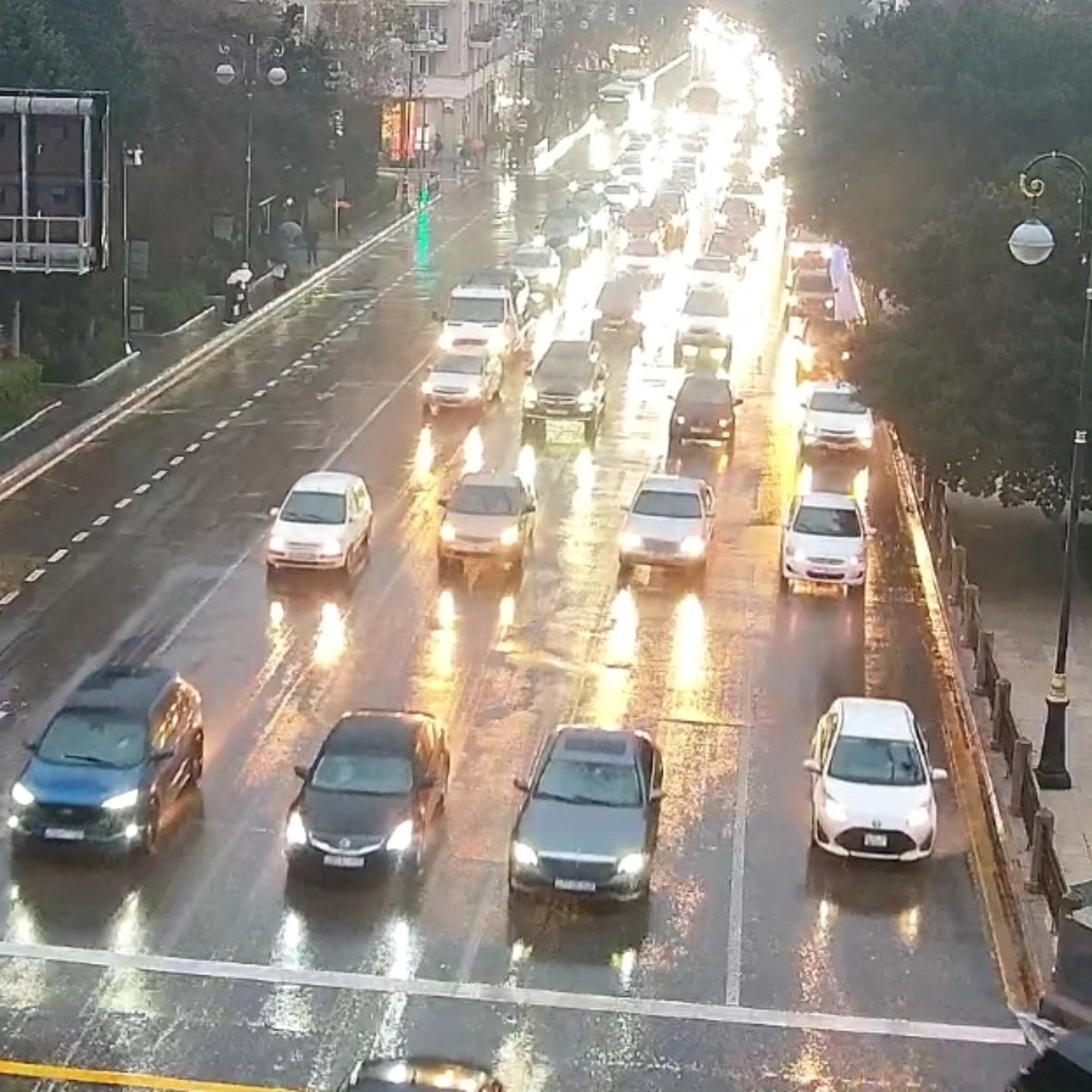 Sürücülərin NƏZƏRİNƏ: Bakıda bu yollarda sıxlıq var - SİYAHI