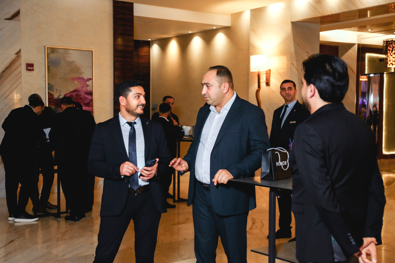 HONOR brendinin 5 illiyi və inkişaf strategiyası təqdim olundu (FOTO)