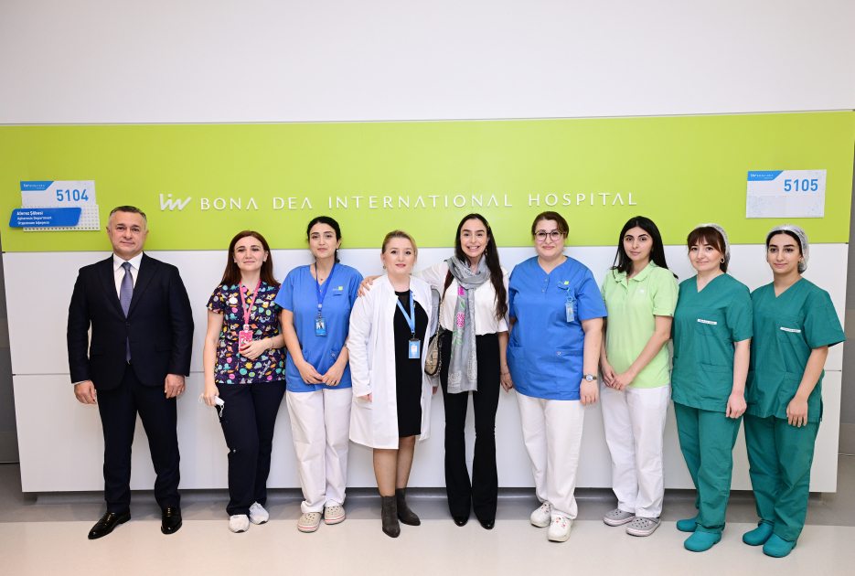 Heydər Əliyev Fondunun vitse-prezidenti Leyla Əliyeva Liv Bona Dea Hospitalında Sümük iliyi nəqli mərkəzinin açılış mərasimində iştirak edib (FOTO)
