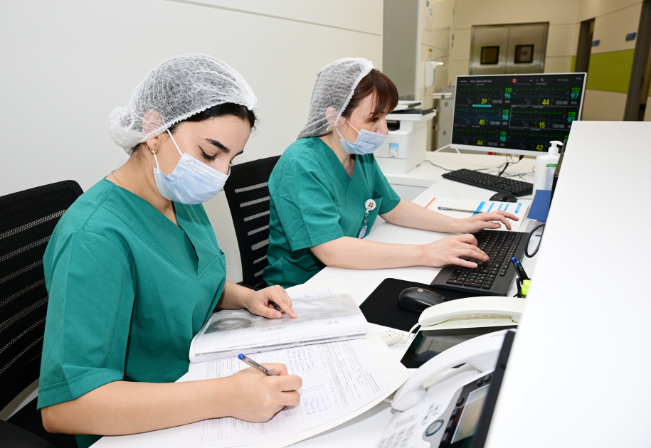 Heydər Əliyev Fondunun vitse-prezidenti Leyla Əliyeva Liv Bona Dea Hospitalında Sümük iliyi nəqli mərkəzinin açılış mərasimində iştirak edib (FOTO)