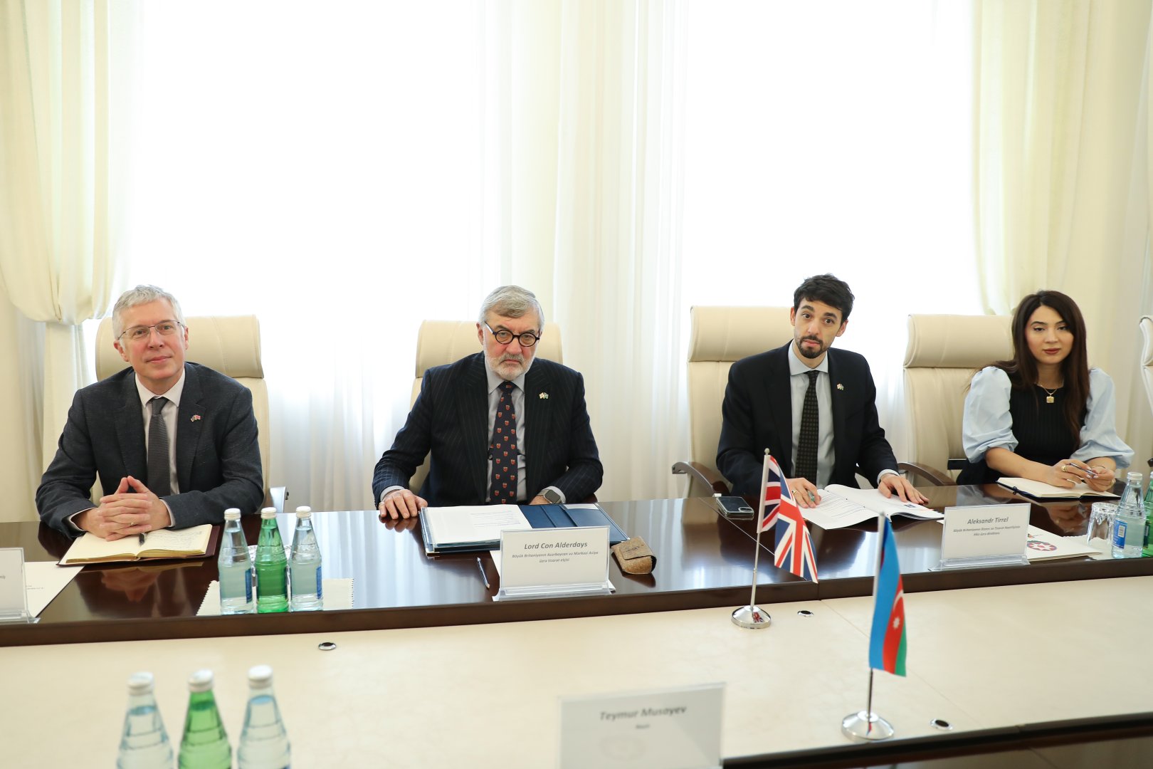 Azərbaycanın Səhiyyə Nazirliyində Britaniyanın nümayəndə heyəti ilə görüş keçirilib