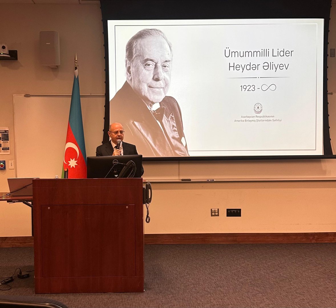 Energetika naziri Vaşinqtonda Azərbaycan-ABŞ enerji tərəfdaşlığının inkişafında Ulu Öndərin rolundan danışıb (FOTO)