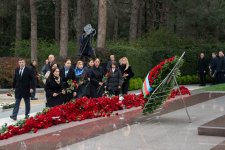 ETSN kollektivi Ulu Öndər Heydər Əliyevin xatirəsini yad edib (FOTO)