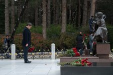 ETSN kollektivi Ulu Öndər Heydər Əliyevin xatirəsini yad edib (FOTO)