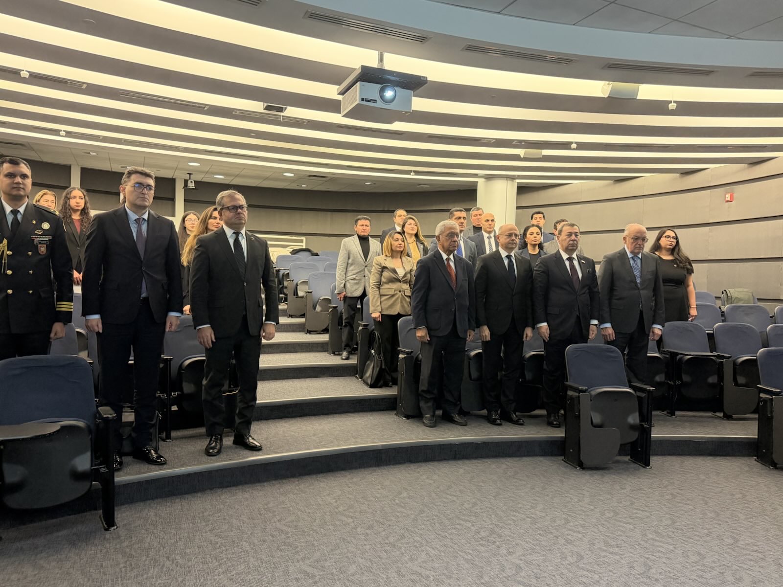 Vaşinqtonda Ümummilli Lider Heydər Əliyevin xatirəsi anılıb (FOTO)