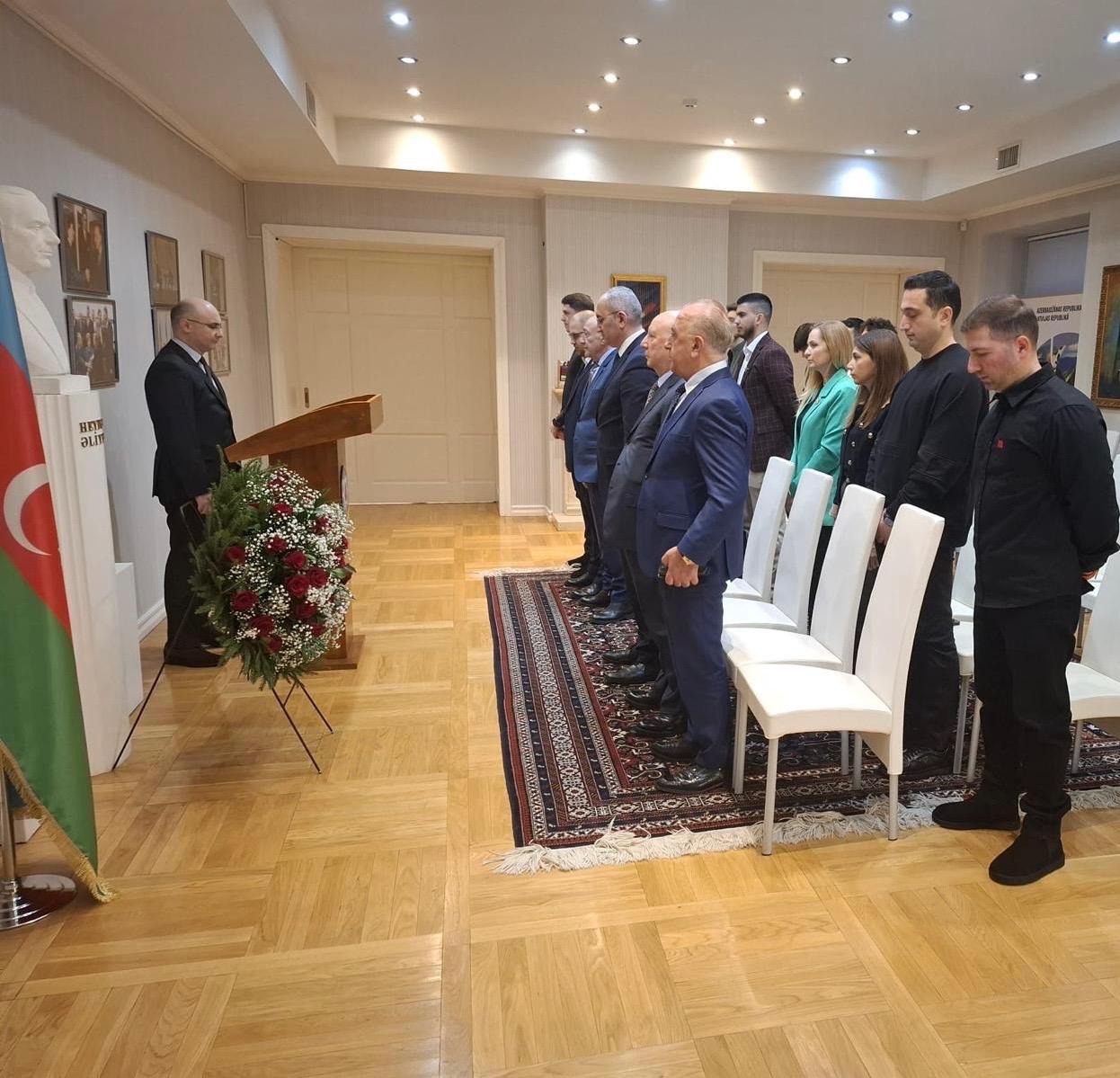 Ümummilli Lider Heydər Əliyevin əziz xatirəsi Latviyada anılıb (FOTO)