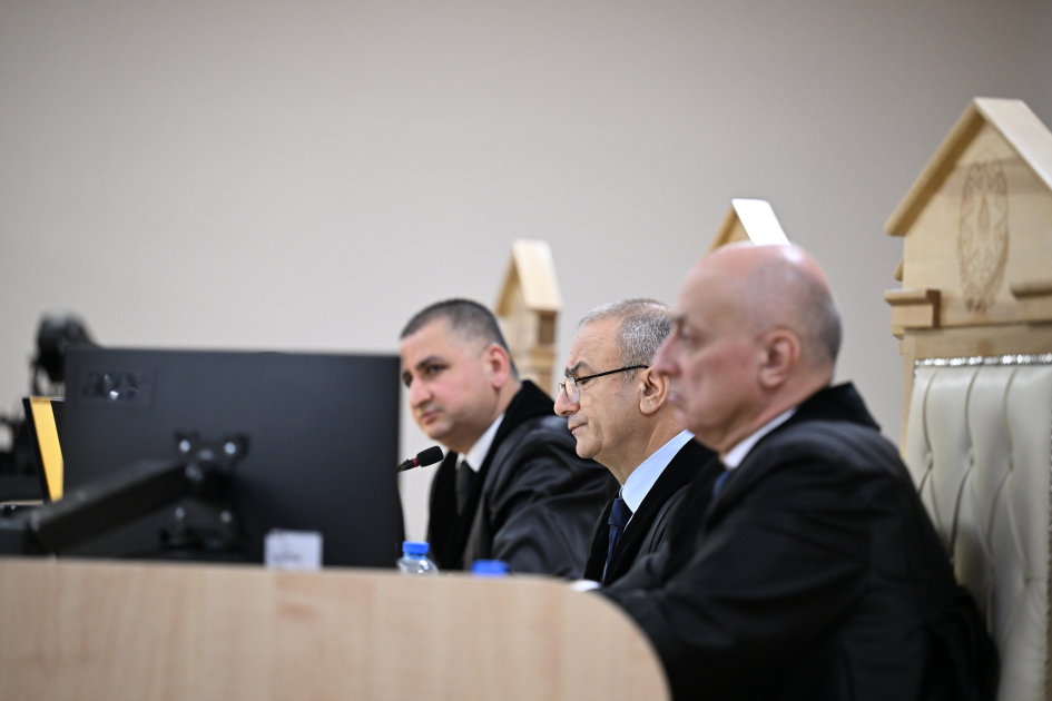 Ruben Vardanyanın məhkəməsi sənədlərin tədqiqi ilə davam etdirilib (FOTO)