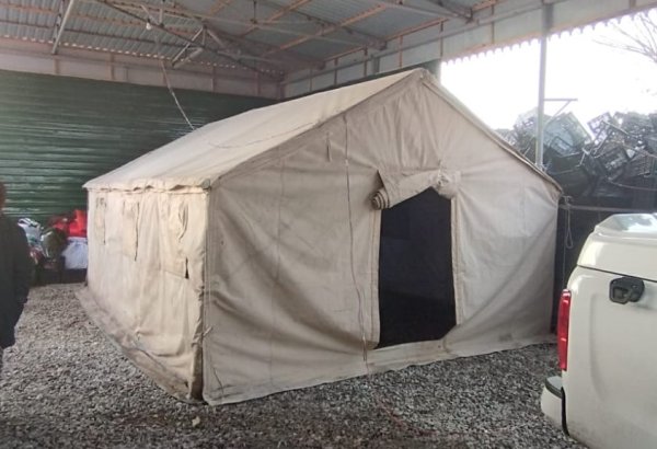 Kürdəmirdə evi yararsız vəziyyətə düşən ailə üçün çadır quruldu (FOTO)