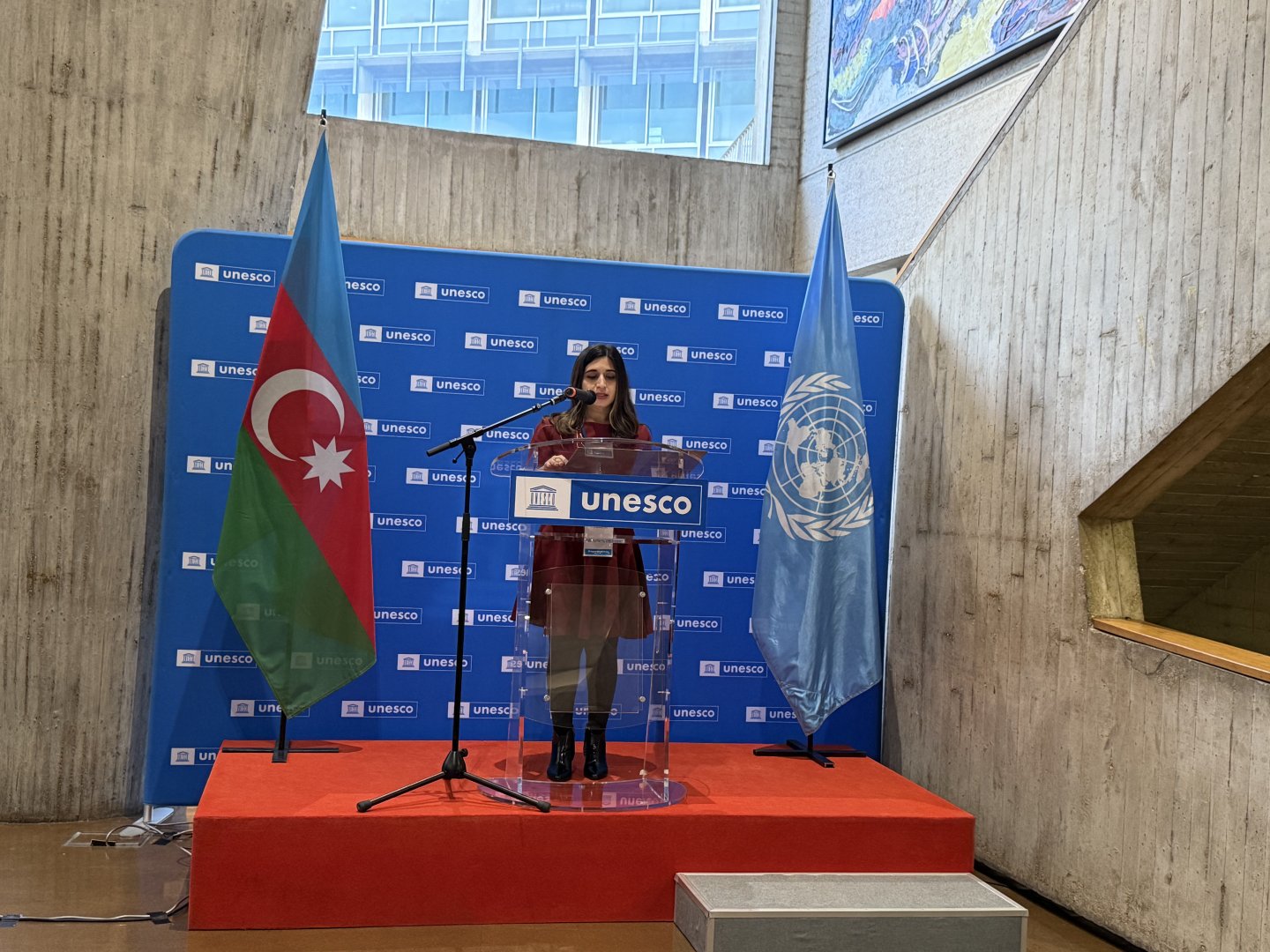 UNESCO-nun mənzil qərargahında Memar Əcəminin anadan olmasının 900 illiyi münasibətilə sərgi açılıb (FOTO/YENİLƏNİB)