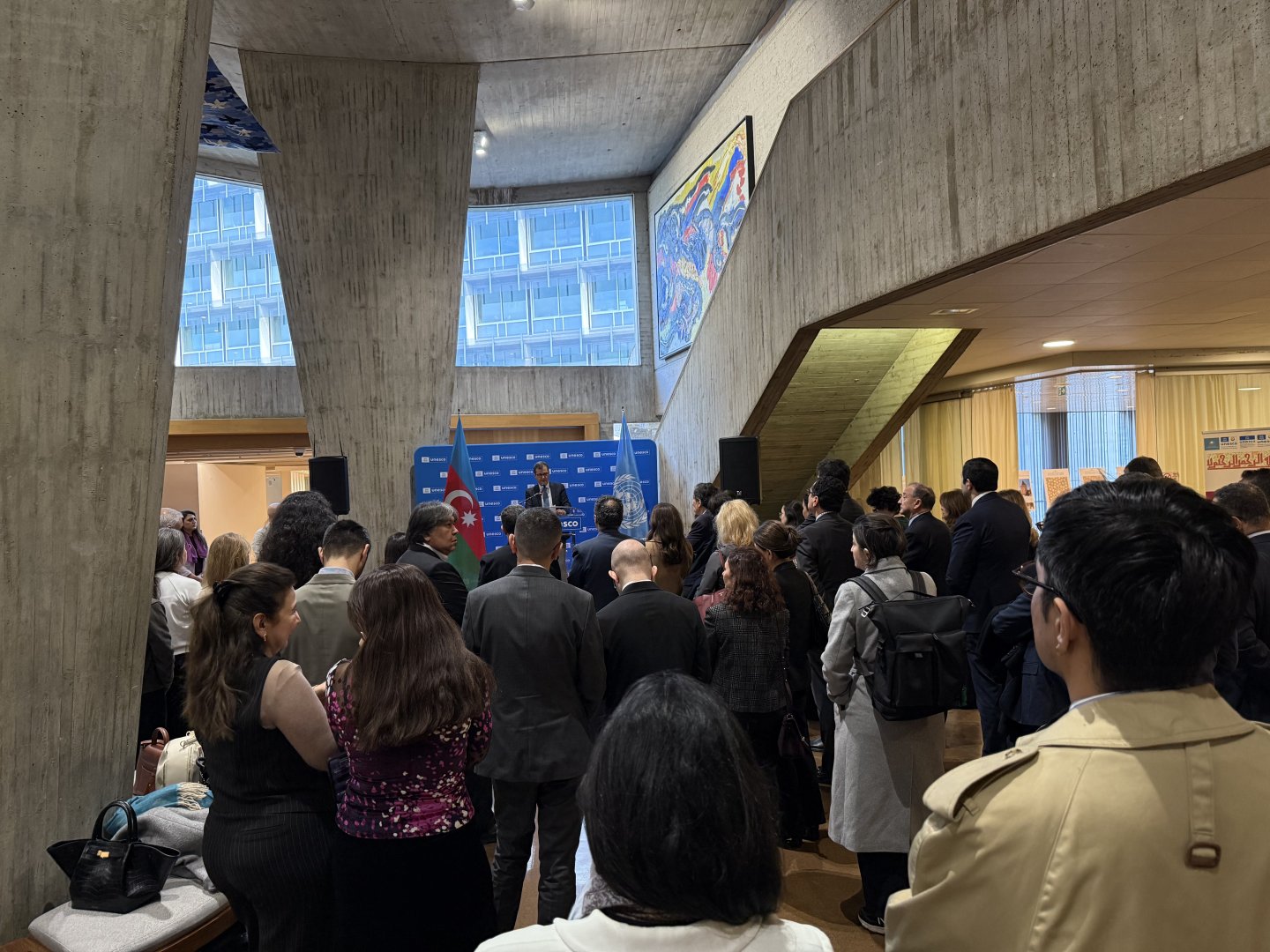 UNESCO-nun mənzil qərargahında Memar Əcəminin anadan olmasının 900 illiyi münasibətilə sərgi açılıb (FOTO/YENİLƏNİB)