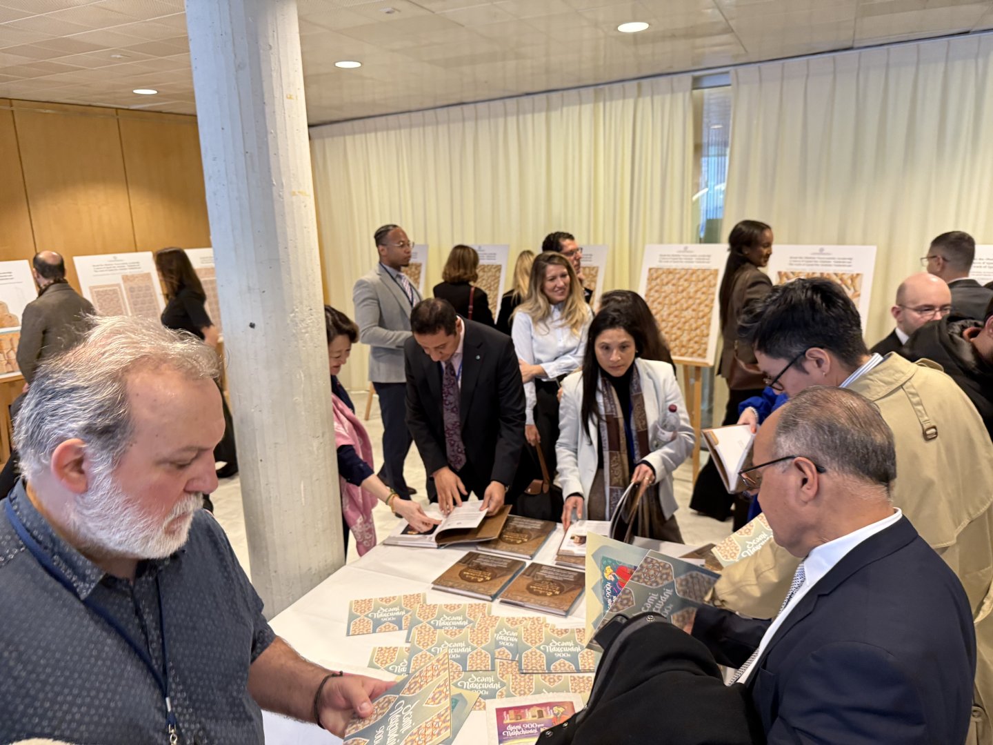 UNESCO-nun mənzil qərargahında Memar Əcəminin anadan olmasının 900 illiyi münasibətilə sərgi açılıb (FOTO/YENİLƏNİB)