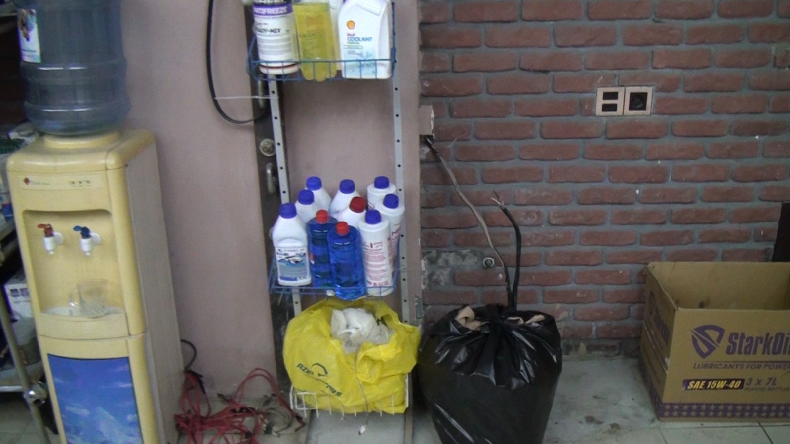 Yanğın təhlükəli sexlərin fəaliyyəti dayandırılıb (FOTO)