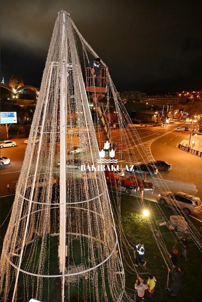 Bakıda Yeni ilə hazırlıq işləri gedir (FOTO)
