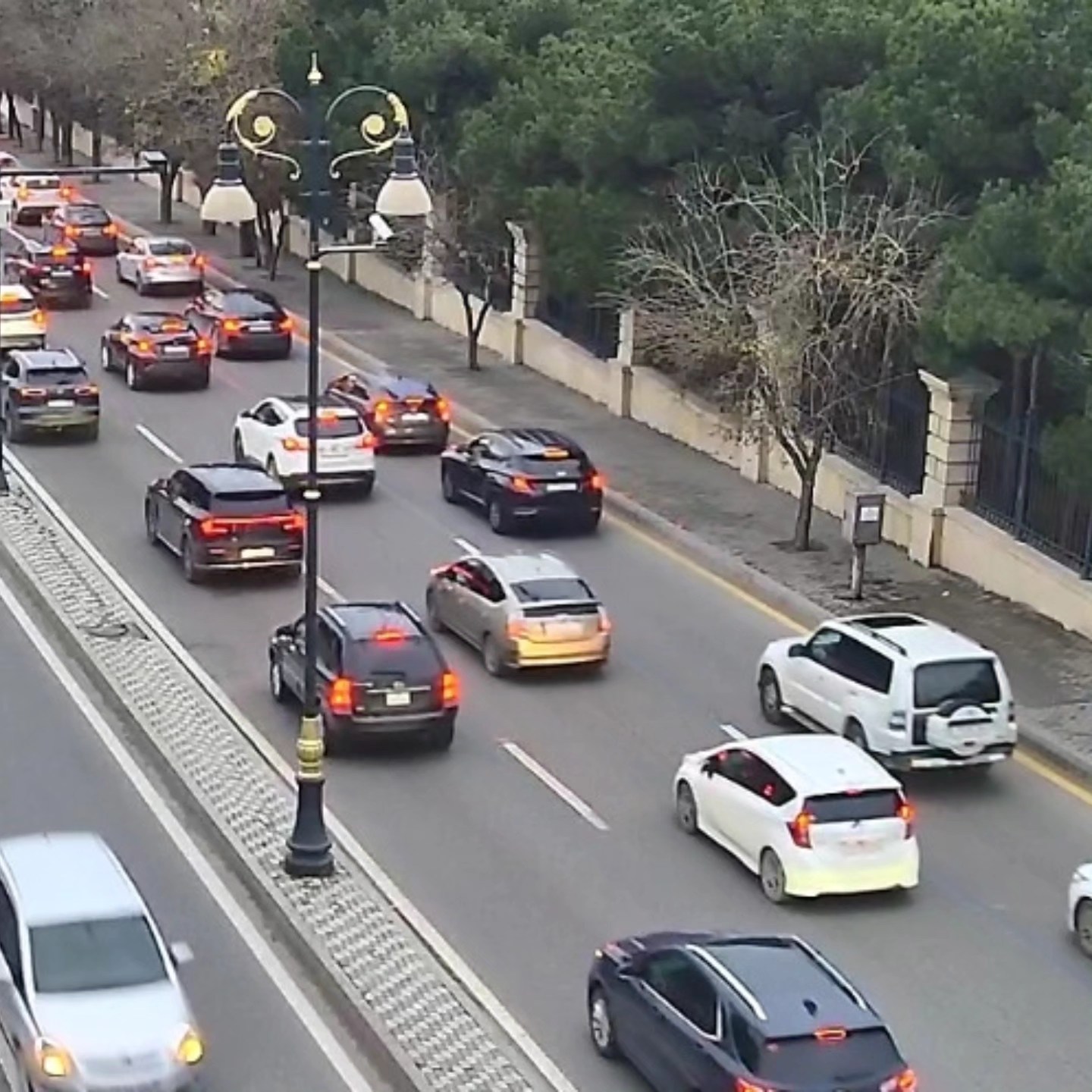 Sürücülərin NƏZƏRİNƏ: Bakıda bu yollarda sıxlıq var - SİYAHI (FOTO)