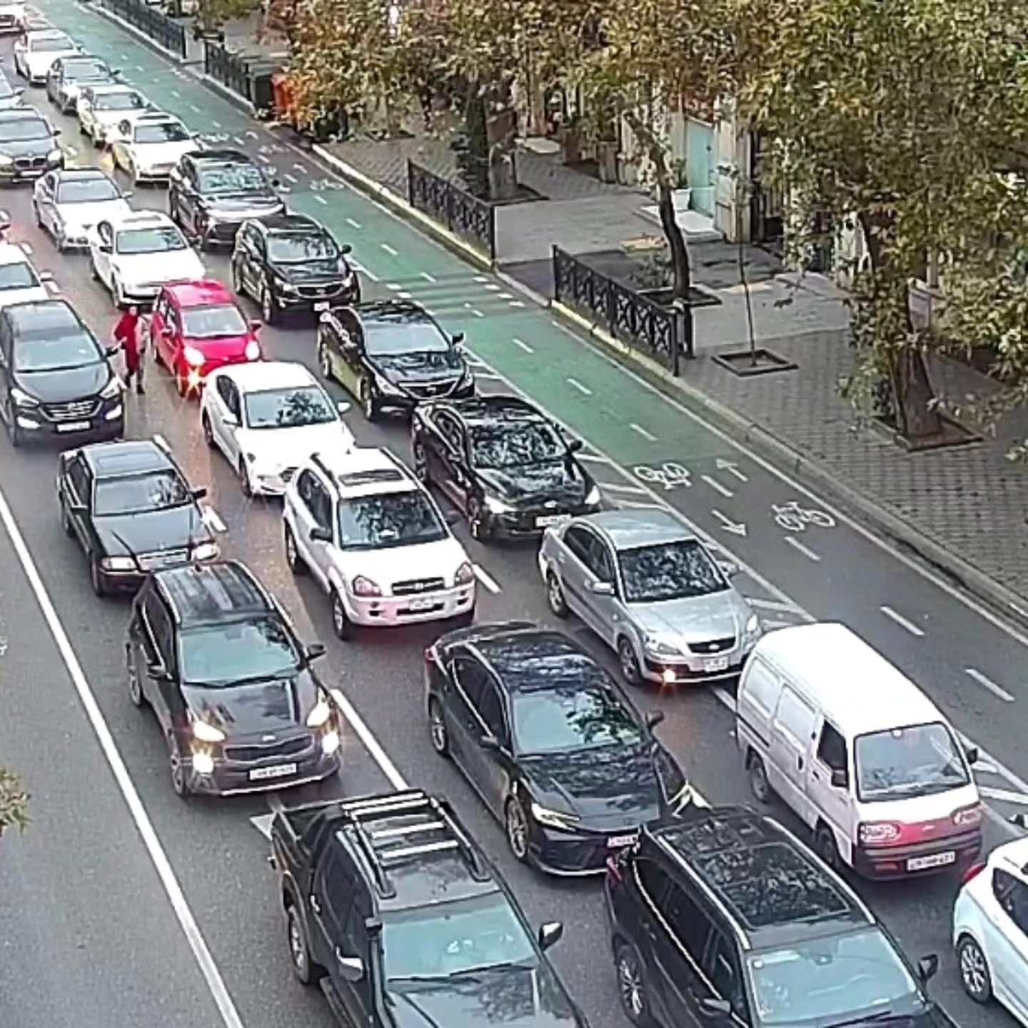 Sürücülərin NƏZƏRİNƏ: Bakıda bu yollarda sıxlıq var - SİYAHI (FOTO)