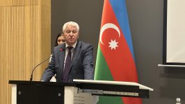 UNEC-də akademik Muxtar İmanov və şair Rüstəm Behrudi ilə görüş keçirilib (FOTO)