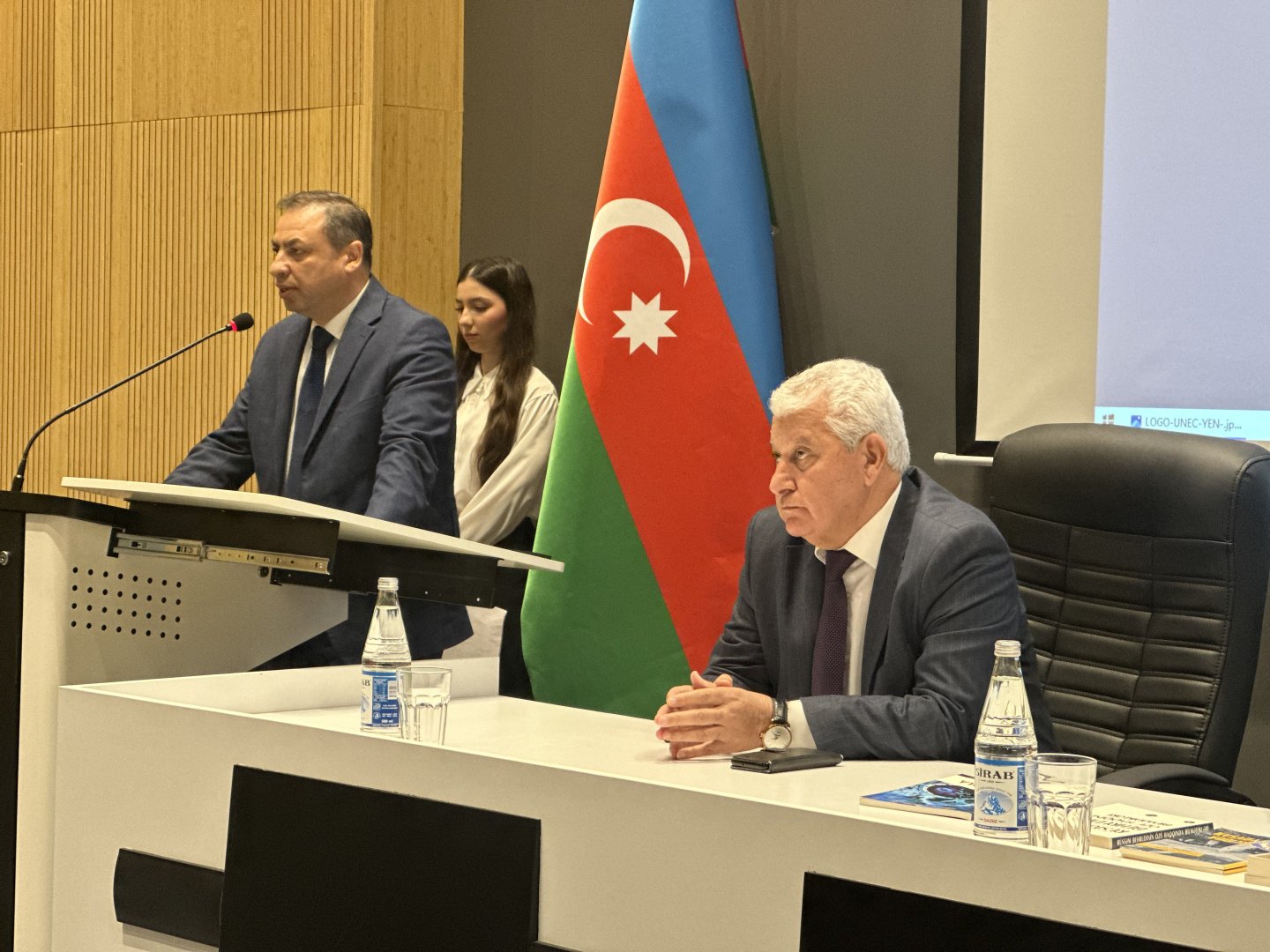 UNEC-də akademik Muxtar İmanov və şair Rüstəm Behrudi ilə görüş keçirilib (FOTO)