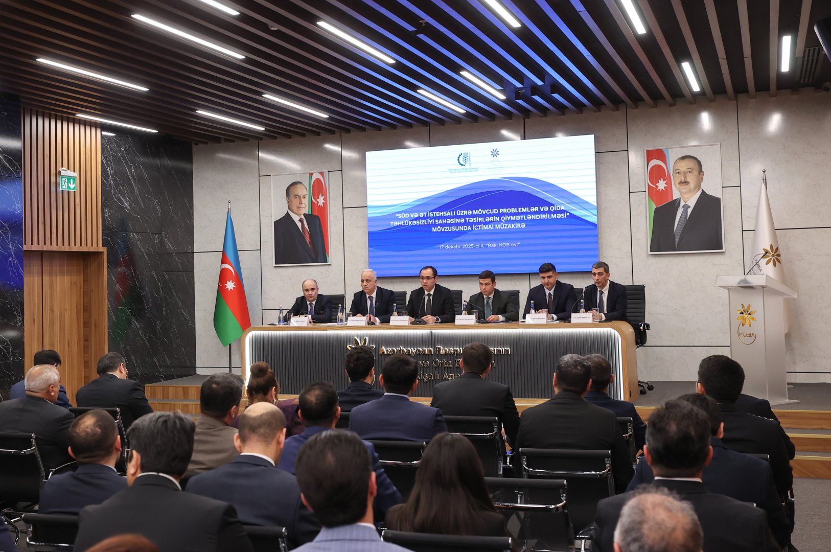 “Süd və ət istehsalı üzrə mövcud problemlər və qida təhlükəsizliyi sahəsinə təsirlərin qiymətləndirilməsi” mövzusunda ictimai müzakirə keçirilib (FOTO)