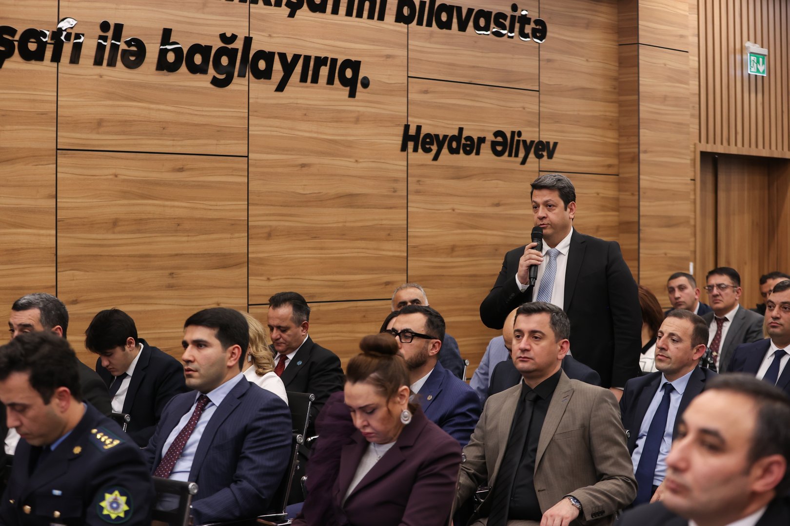 “Süd və ət istehsalı üzrə mövcud problemlər və qida təhlükəsizliyi sahəsinə təsirlərin qiymətləndirilməsi” mövzusunda ictimai müzakirə keçirilib (FOTO)