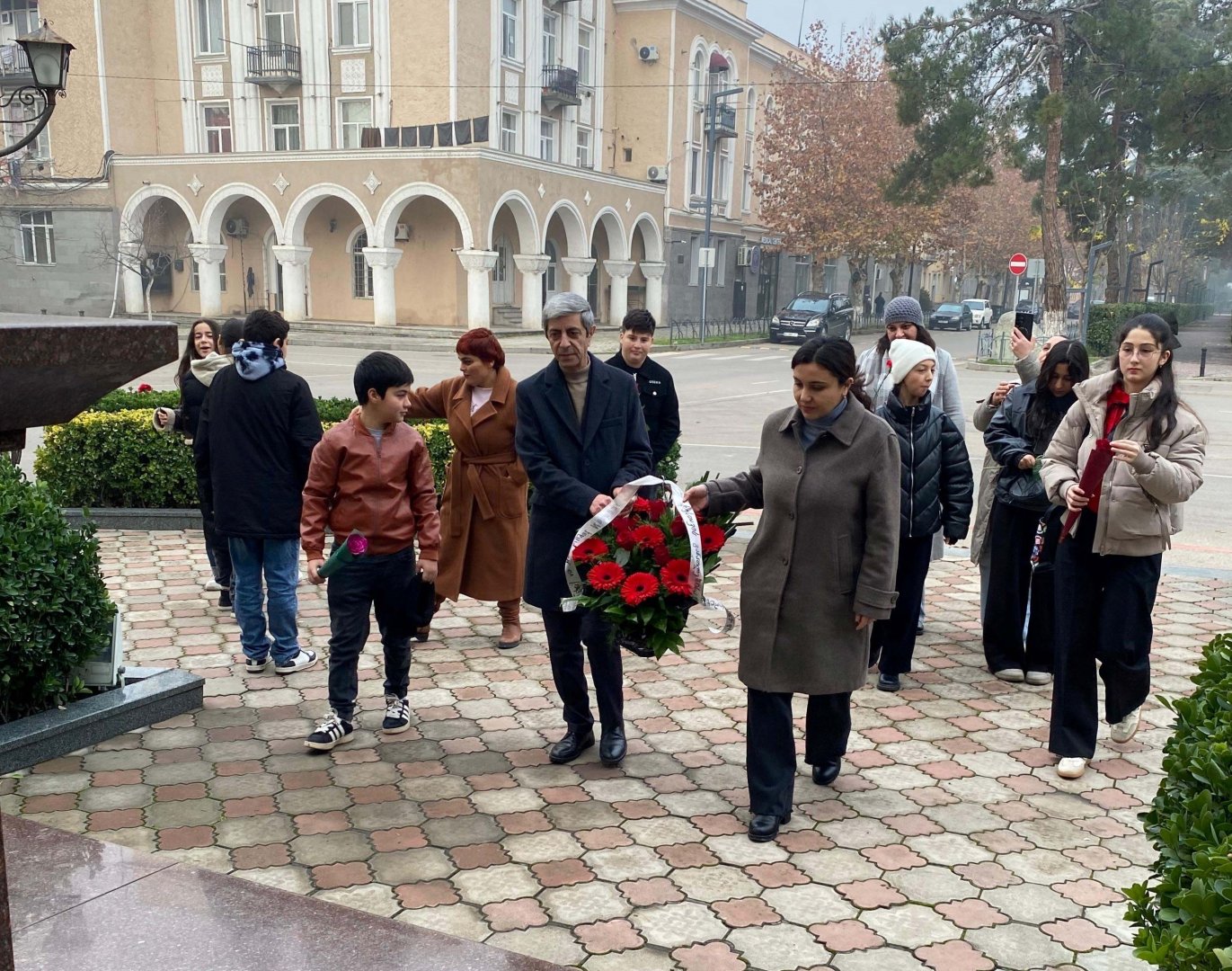 Müxtəlif ölkələrdə Ulu Öndər Heydər Əliyevin xatirəsi anılıb (FOTO)