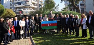 Müxtəlif ölkələrdə Ulu Öndər Heydər Əliyevin xatirəsi anılıb (FOTO)