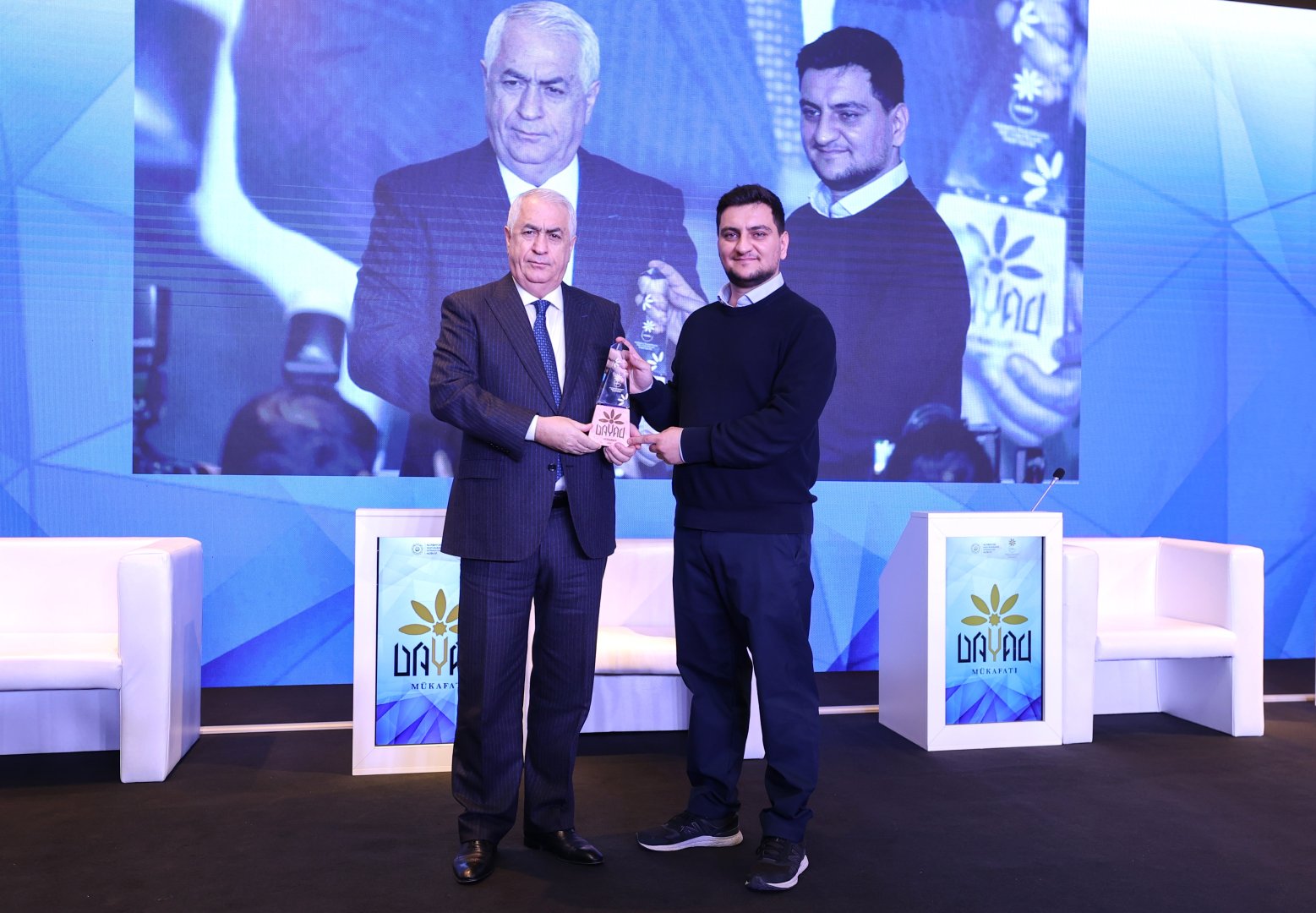 2025-ci ilin ən fəal sahibkarları mükafatlandırılıb (FOTO)