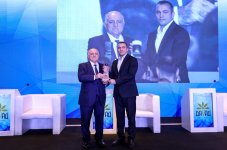 2025-ci ilin ən fəal sahibkarları mükafatlandırılıb (FOTO)