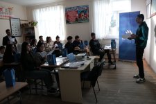 “İnternetdən təhlükəsiz istifadə bacarıqları” layihəsi çərçivəsində təlimlər davam edir (FOTO)