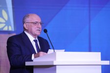 2025-ci ilin ən fəal sahibkarları mükafatlandırılıb (FOTO)