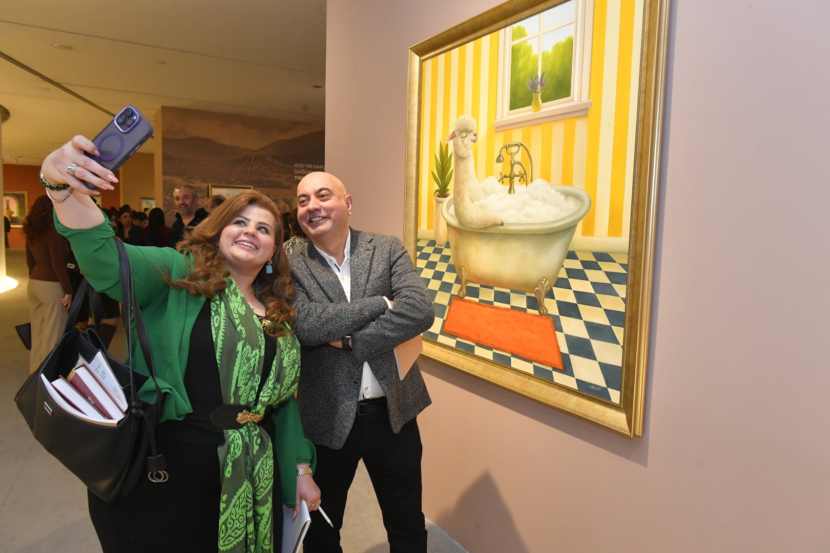 Perulu rəssam Sol Alexonun alpakaları Bakıda Heydər Əliyev Mərkəzində (FOTO/VİDEO)