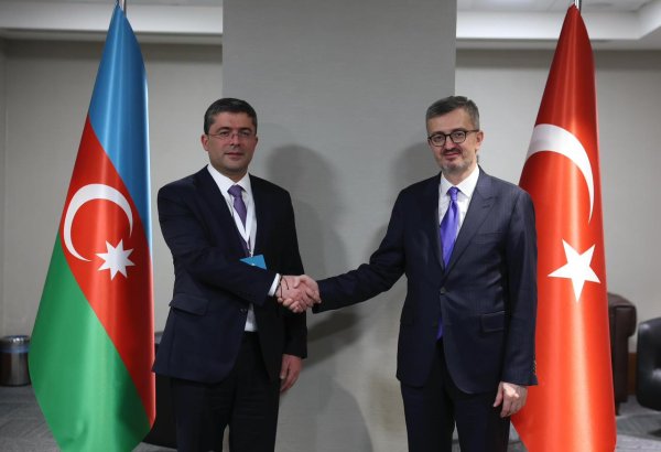 Azərbaycan ilə Türkiyə arasında media sahəsində dezinformasiya ilə mübarizə müzakirə olunub (FOTO)