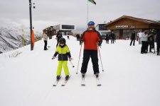 Azərbaycanda qış turizm mövsümü açıq elan olunub (FOTO)